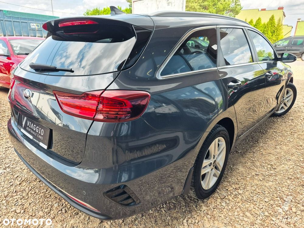 Kia Ceed - 4