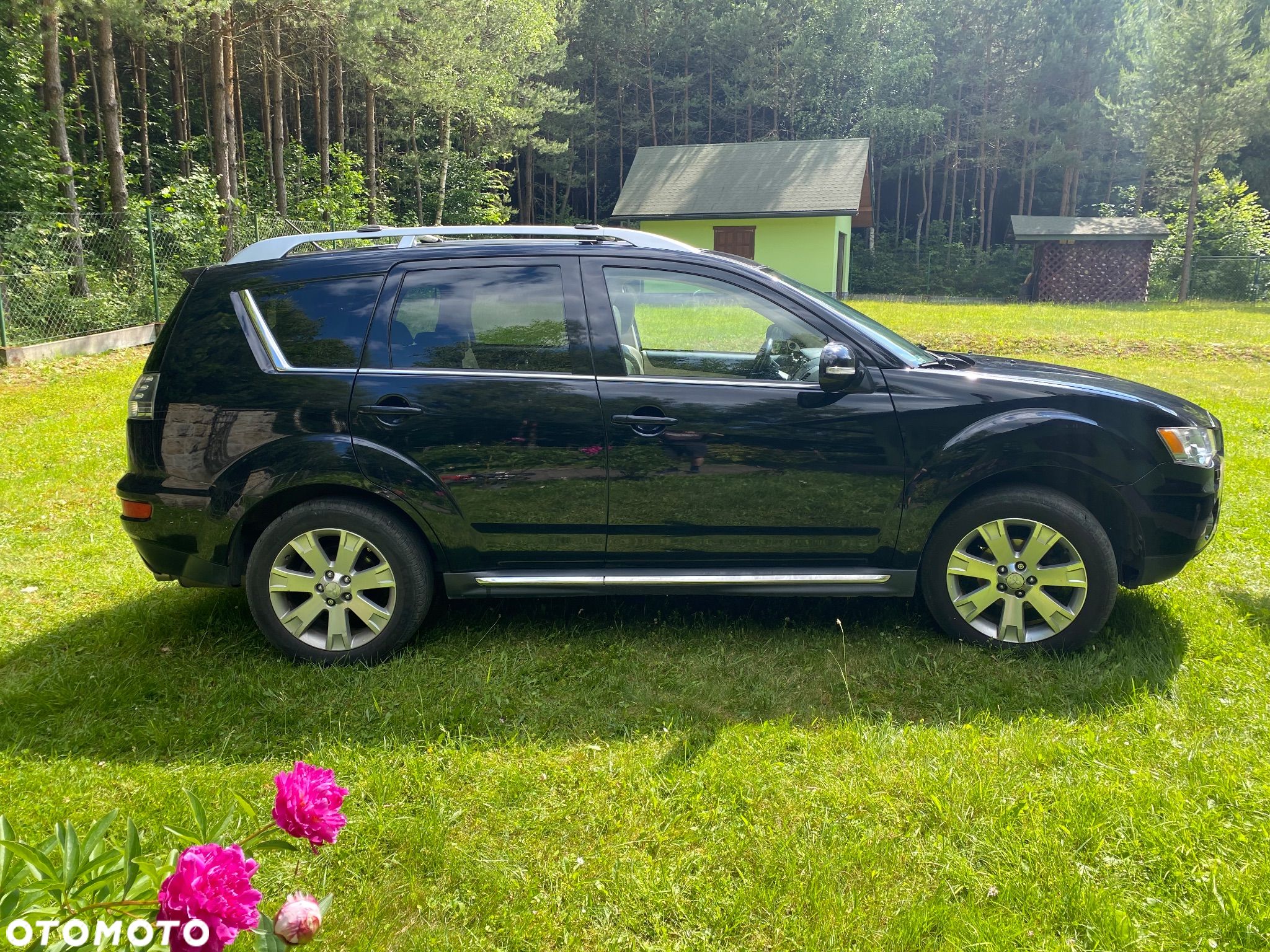 Mitsubishi Outlander - 1