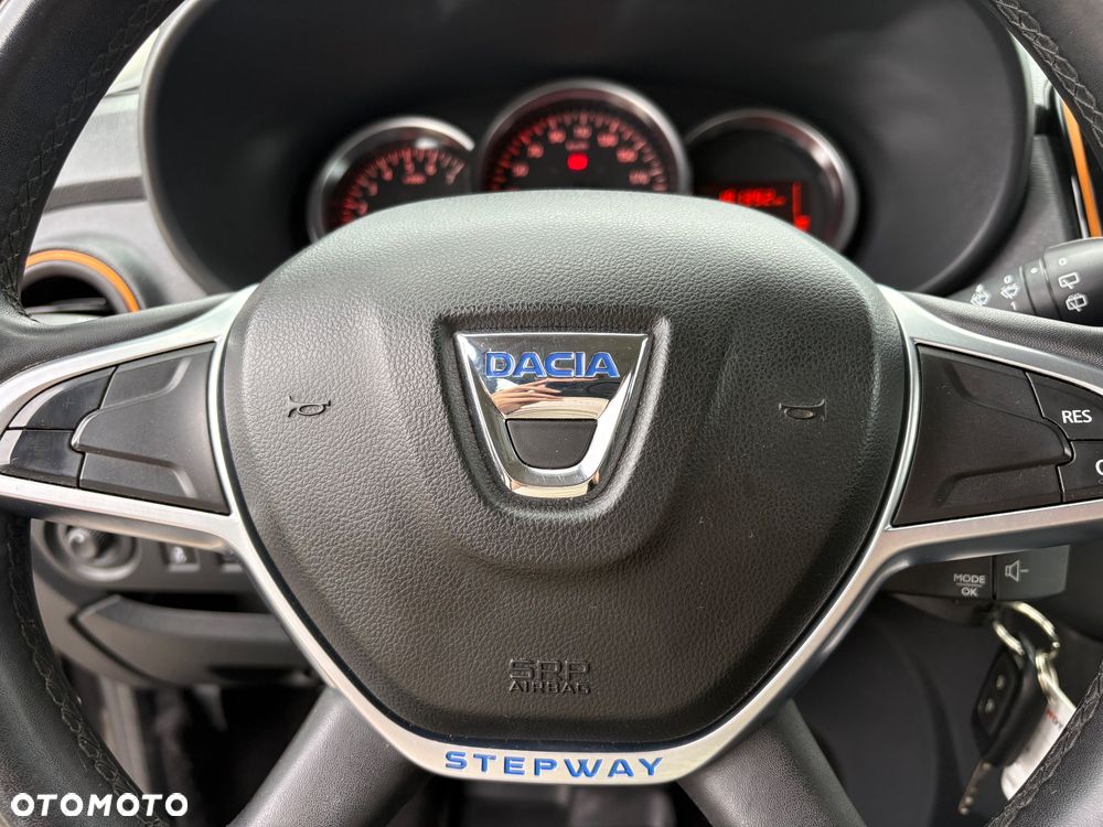 Dacia Dokker dCi 90 Stepway Celebration - 24
