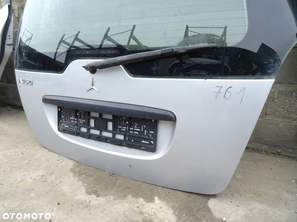 Klapa Bagażnika Mercedes a150 w169 - 3