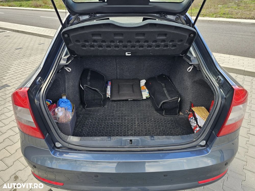 Skoda Octavia 1.4 TSI Ambiente - 10