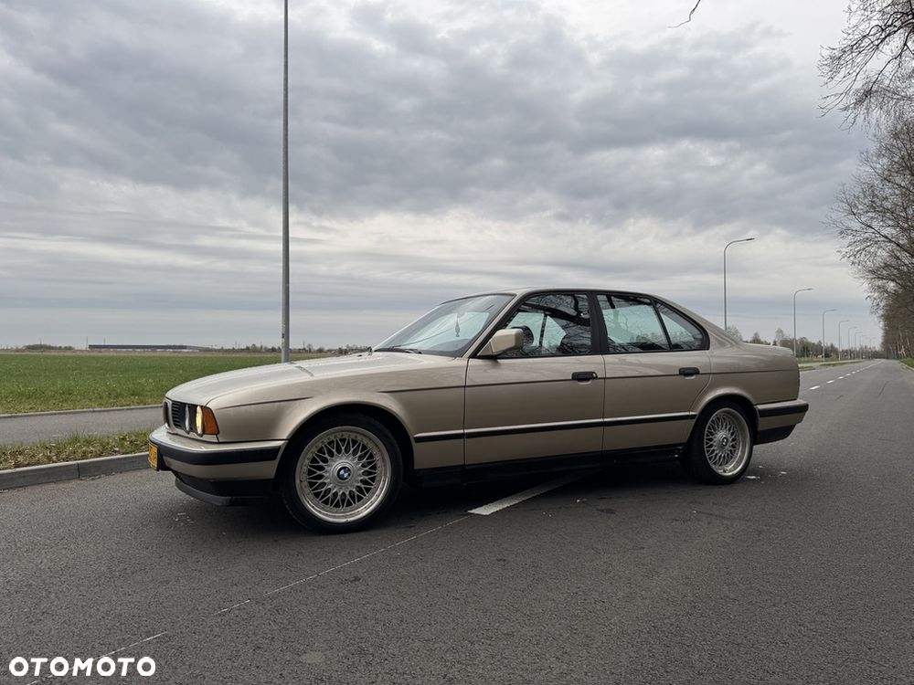 BMW Seria 5 520i - 3