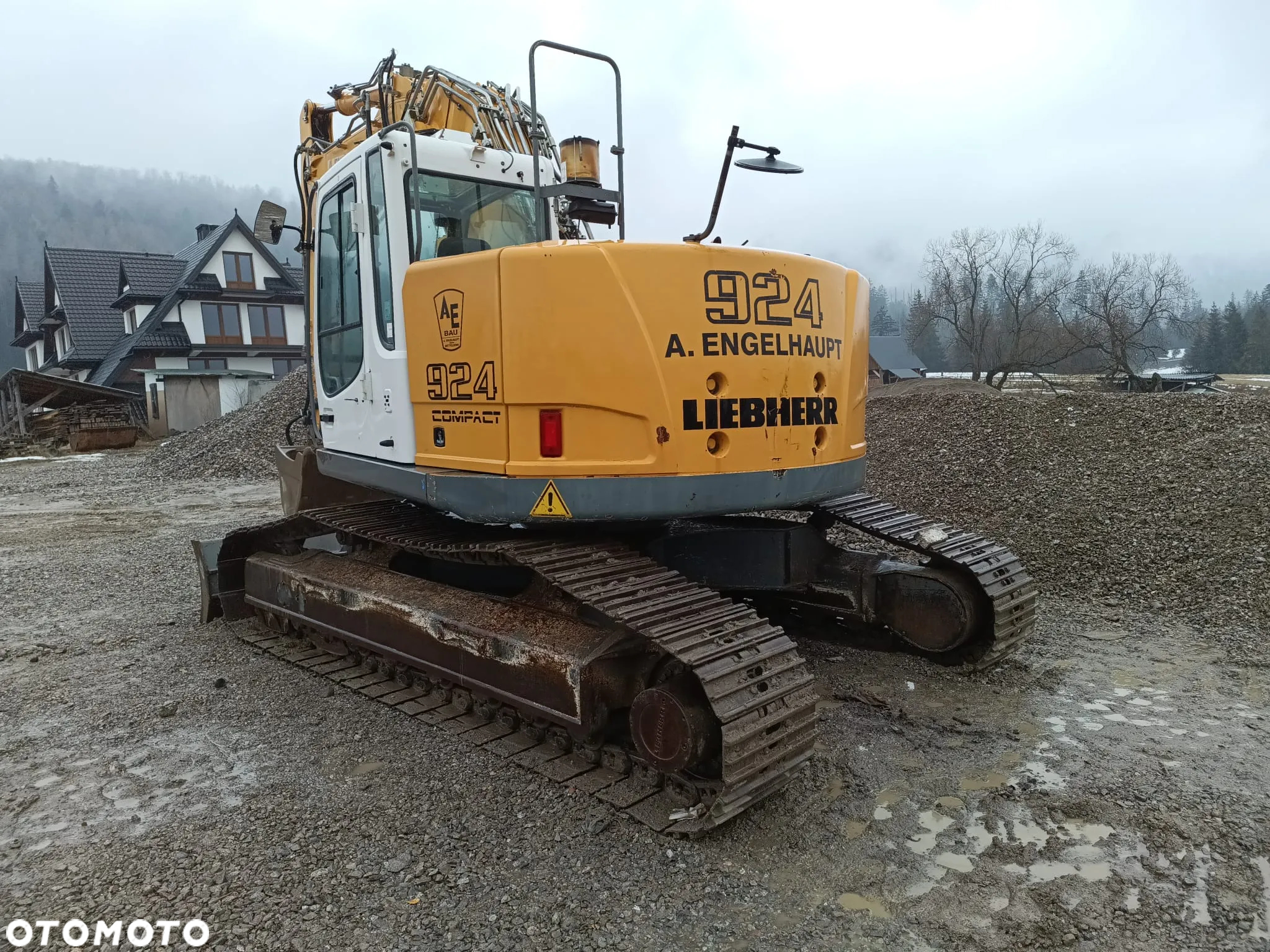 Liebherr 924 compact - 2