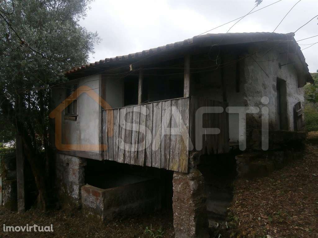 Quintinha com ruinas - Grande imagem: 4/18