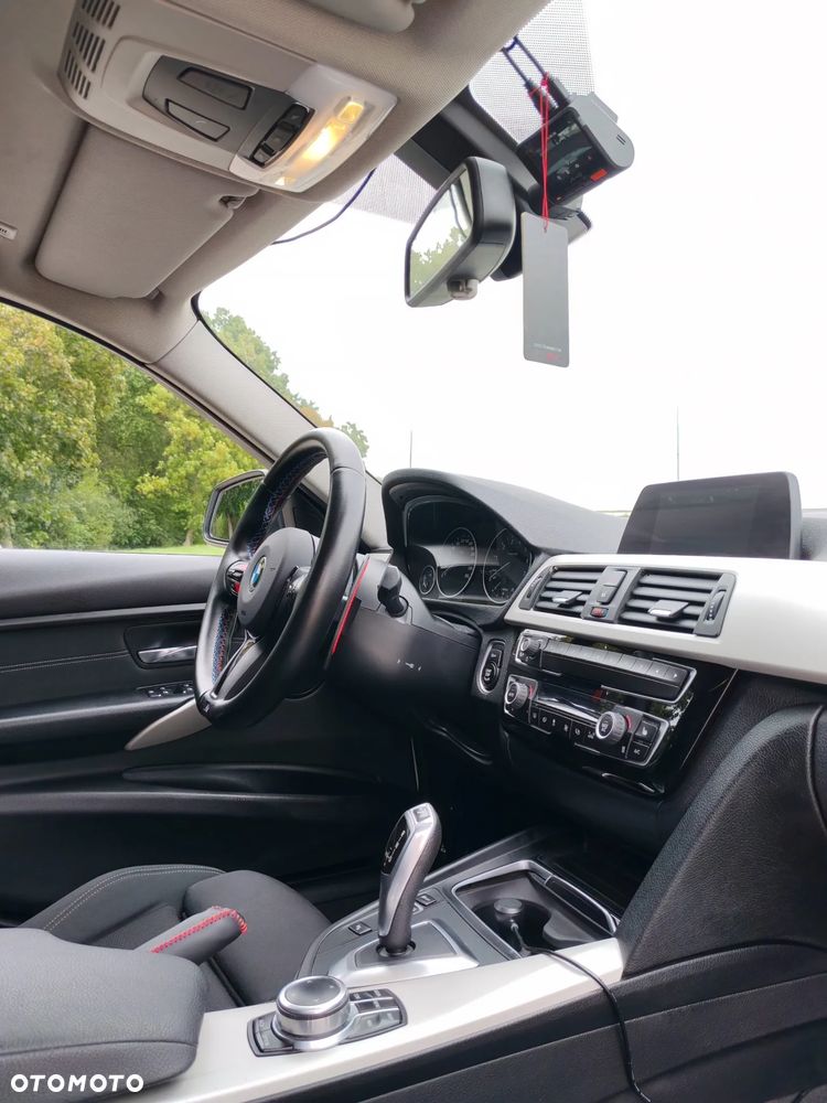 BMW Seria 3 318i - 19