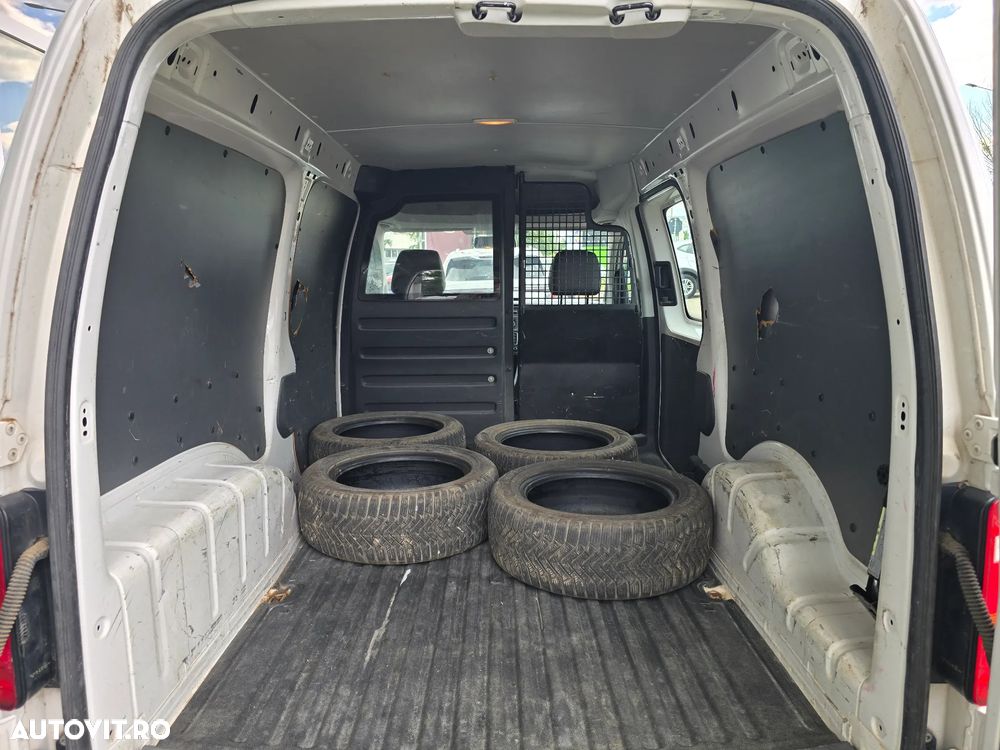 Volkswagen Caddy Maxi - 15