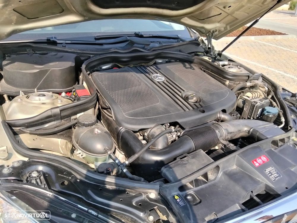 Mercedes-Benz E 250 CDI Avantgarde BlueEfficiency Auto. - 17