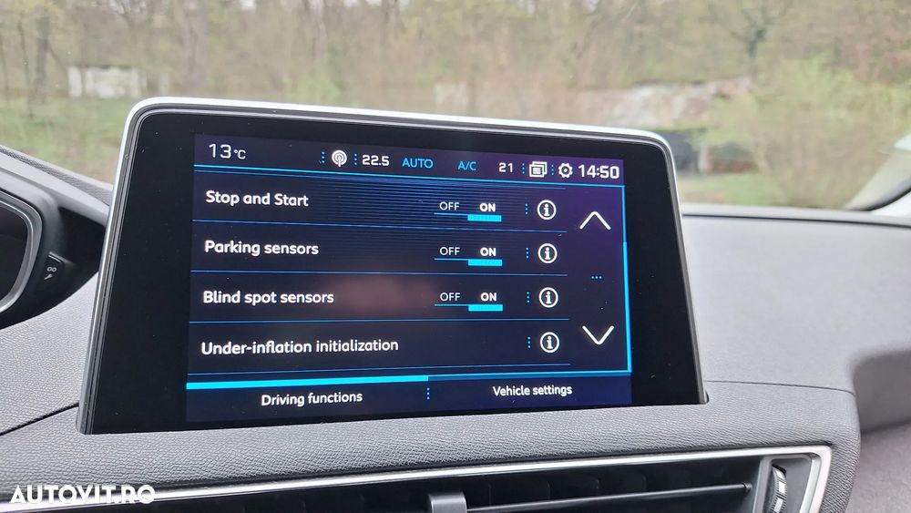 Peugeot 3008 1.2 PureTech Turbo S&S Allure - 24