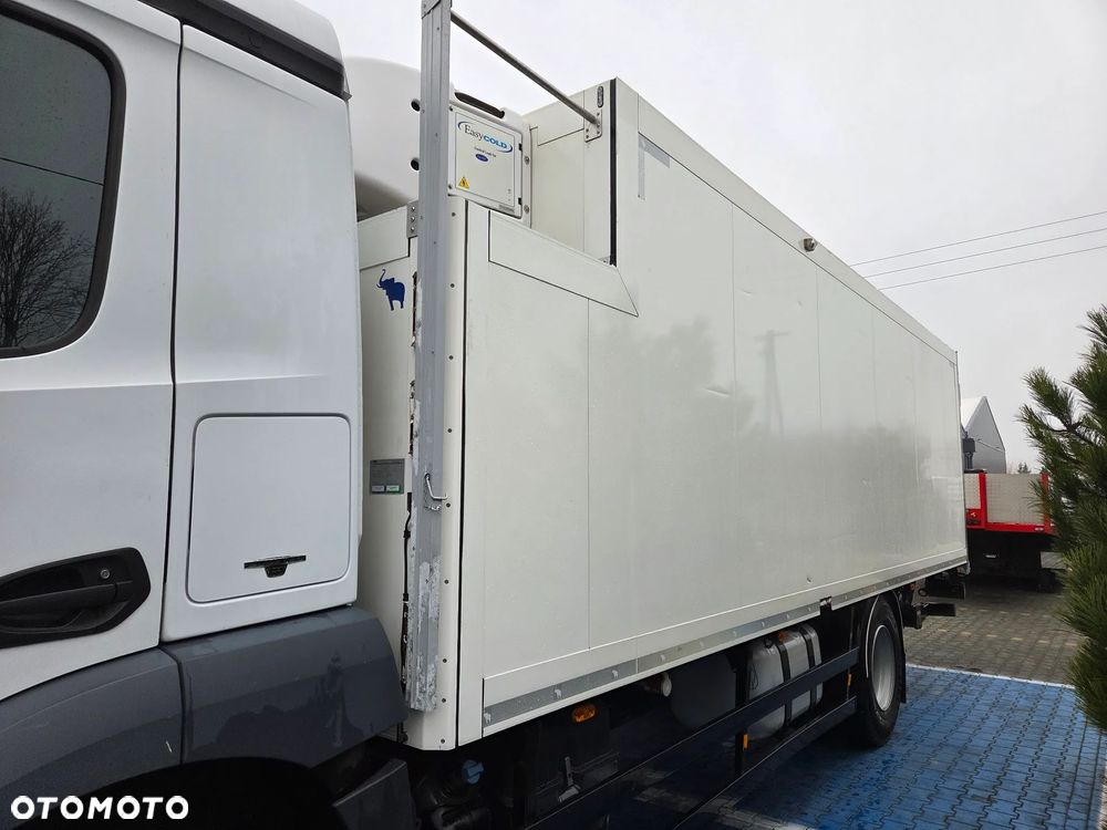 Mercedes-Benz atego antos - 12