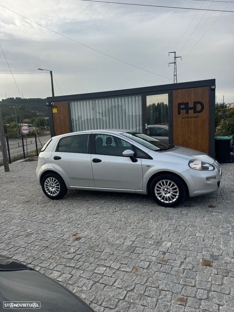 Fiat Punto 1.3 M-Jet Lounge S&S - 12