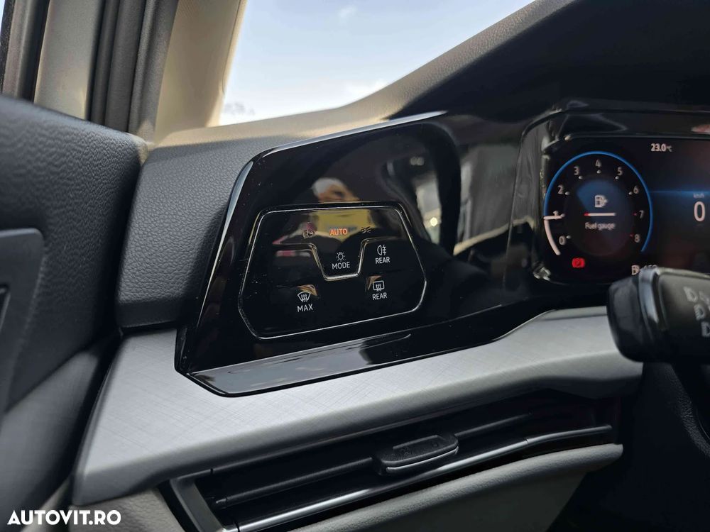 Volkswagen Golf - 16