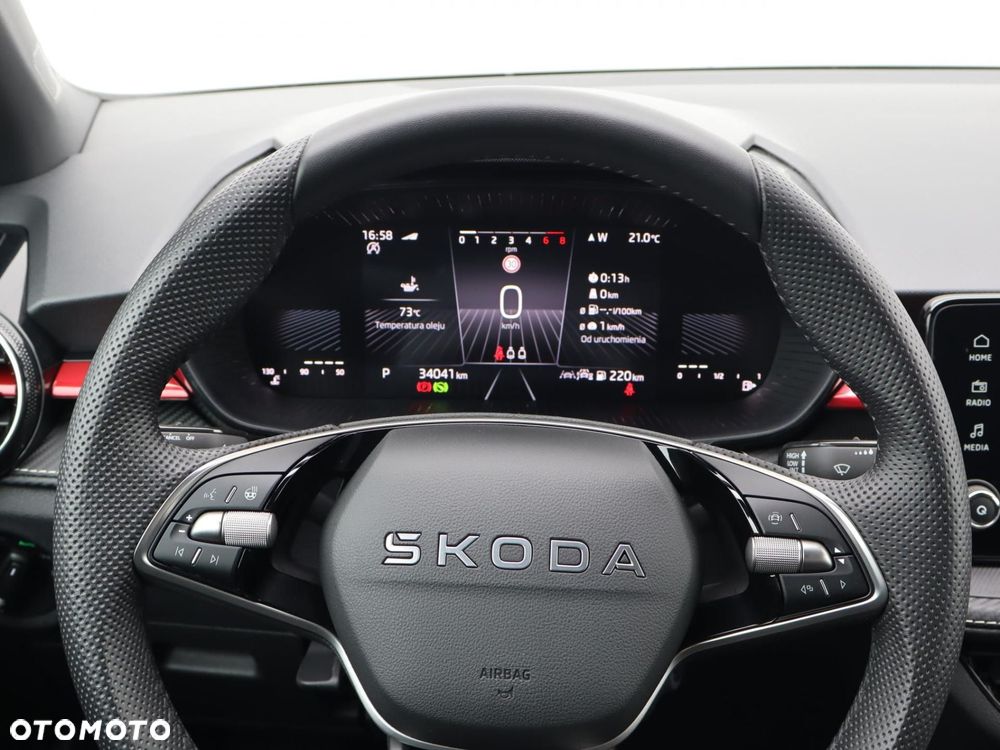 Skoda Fabia 1.5 TSI Monte Carlo DSG - 11