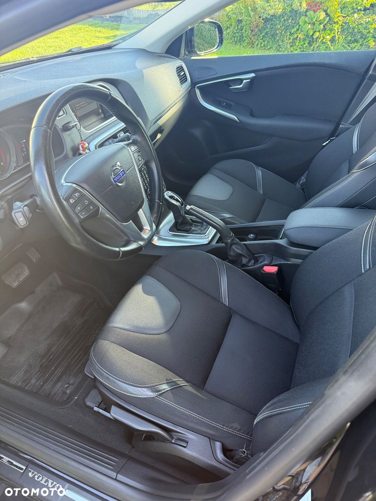Volvo V40 D3 Momentum - 11