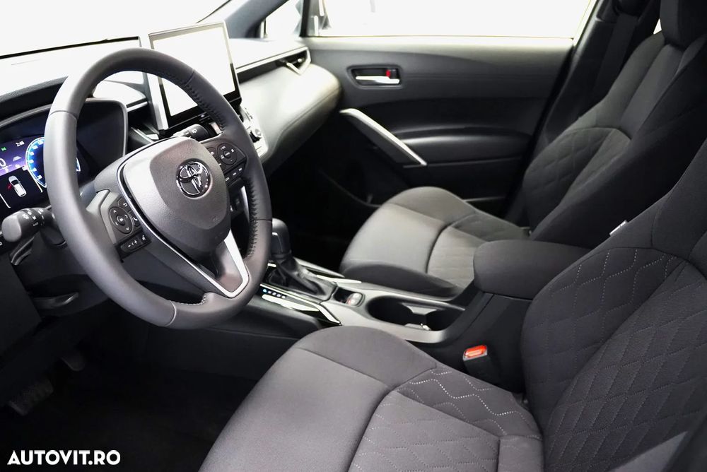 Toyota Corolla Cross - 8