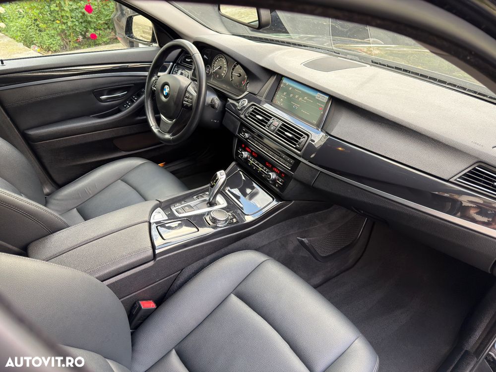 BMW Seria 5 525d xDrive Sport-Aut. Luxury Line - 11