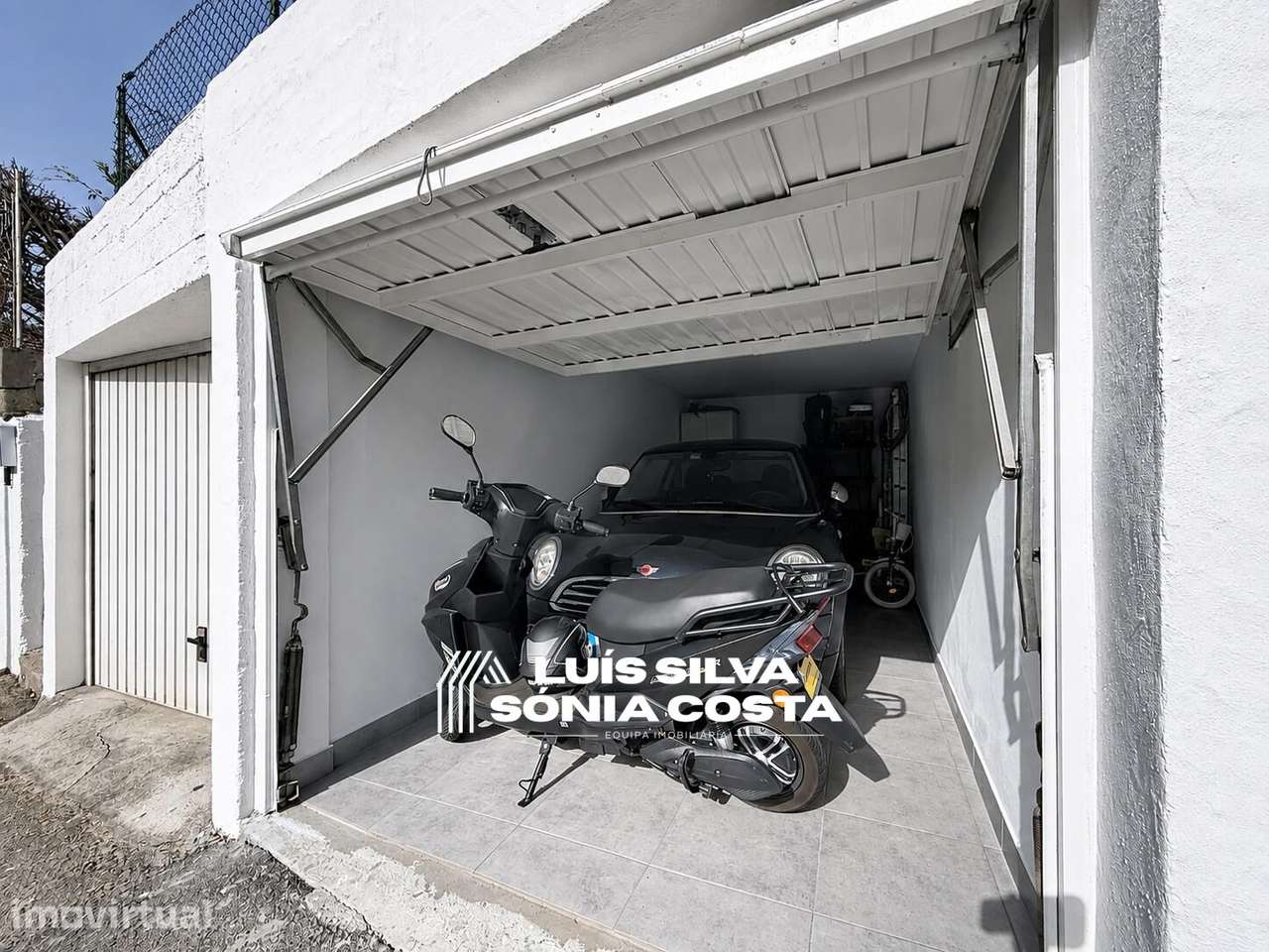 Moradia T3 no Centro da Feira | Garagem Fechada | Jardim | Rua Dr.... - Grande imagem: 2/35