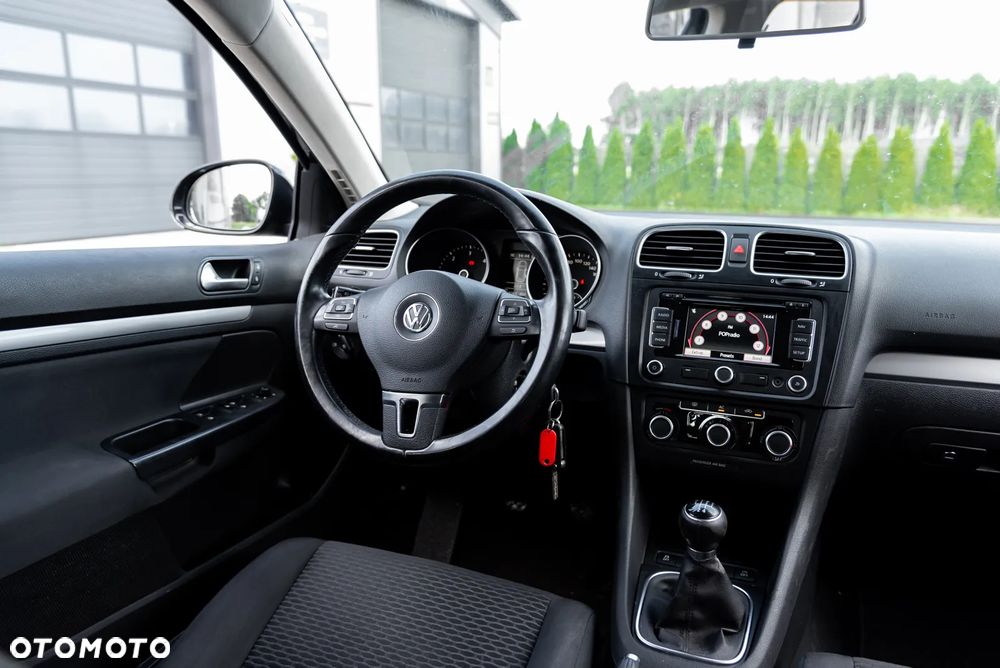 Volkswagen Golf 1.6 TDI DPF BlueMotion Technology Comfortline - 25