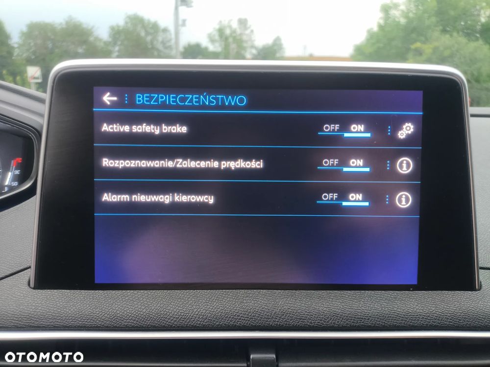 Peugeot 5008 1.2 PureTech Allure S&S EAT6 - 27