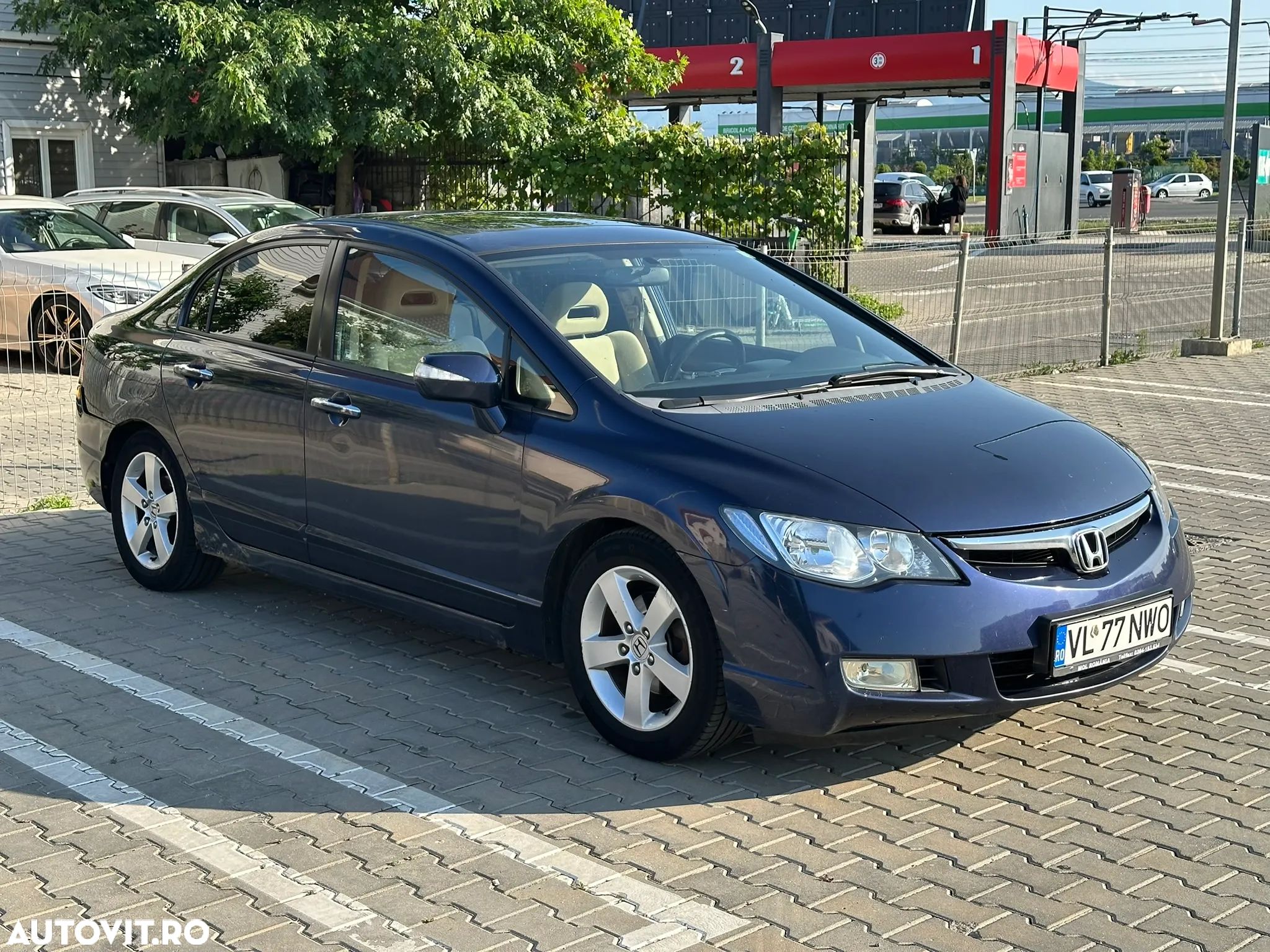 Honda Civic 1.8i Exec - 1