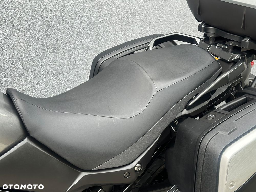 Suzuki DL - 18