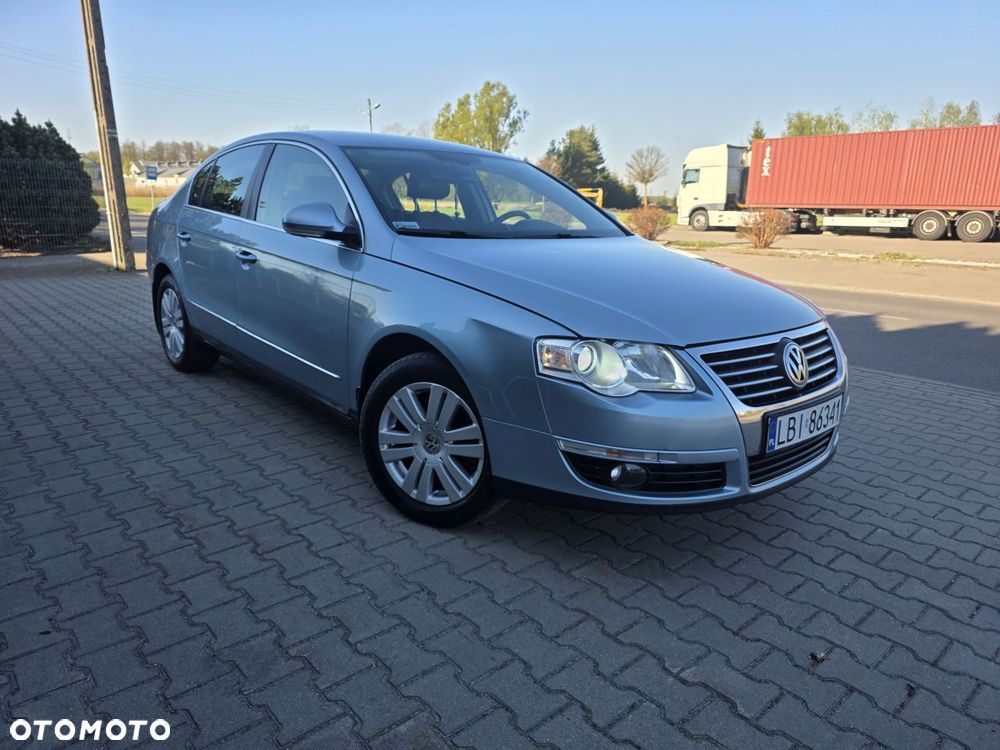 Volkswagen Passat 2.0 TDI DPF Highline - 2