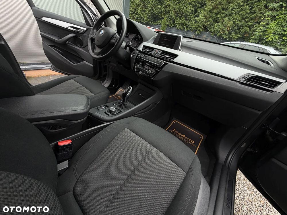 BMW X1 sDrive20i Advantage - 15