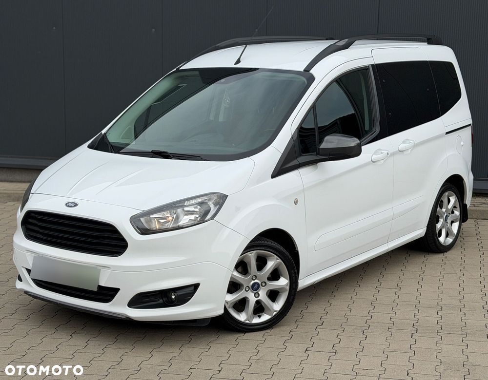 Ford Tourneo Courier 1.0 EcoBoost Titanium - 29