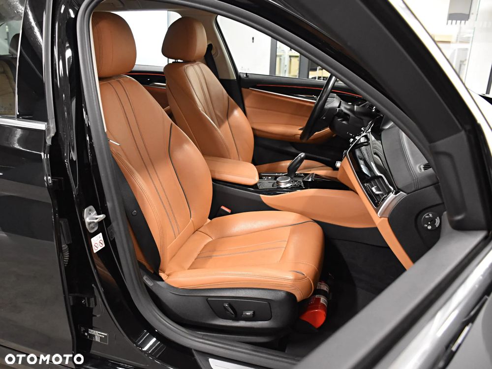 BMW Seria 5 520d mHEV Luxury Line - 13