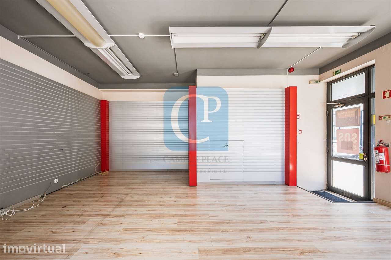 Loja comercial no Bonfim, Porto - Grande imagem: 2/13