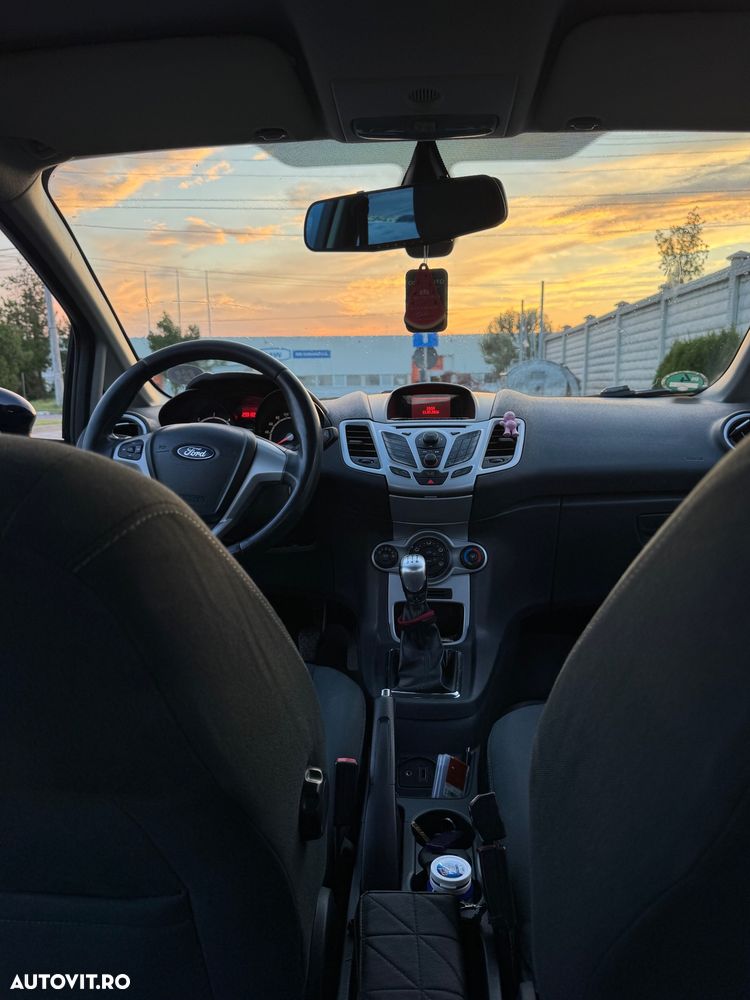 FORD Fiesta 2011 — imagine 17