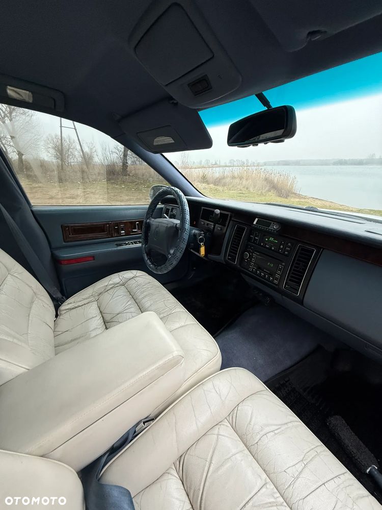 Cadillac Fleetwood 5.7 STD - 7