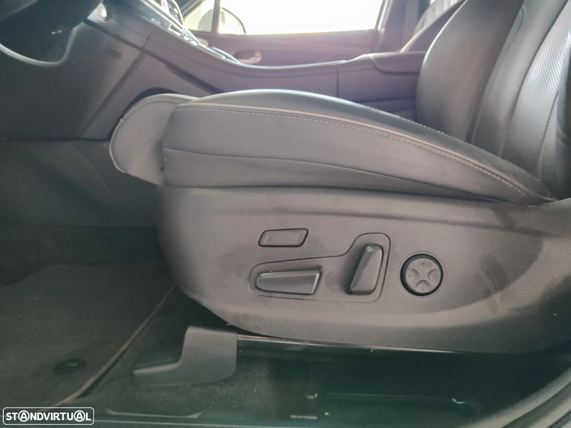 Hyundai Santa Fe 1.6 T-GDI HEV Vanguard+Luxury Pack - 28
