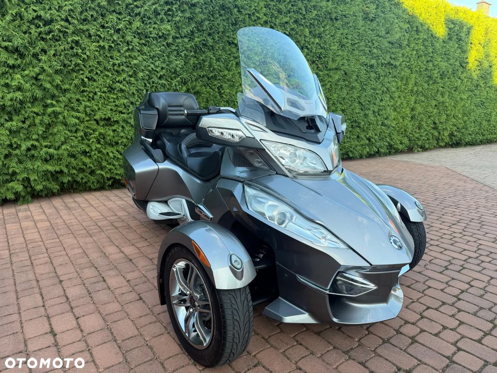 Can-Am Spyder - 1