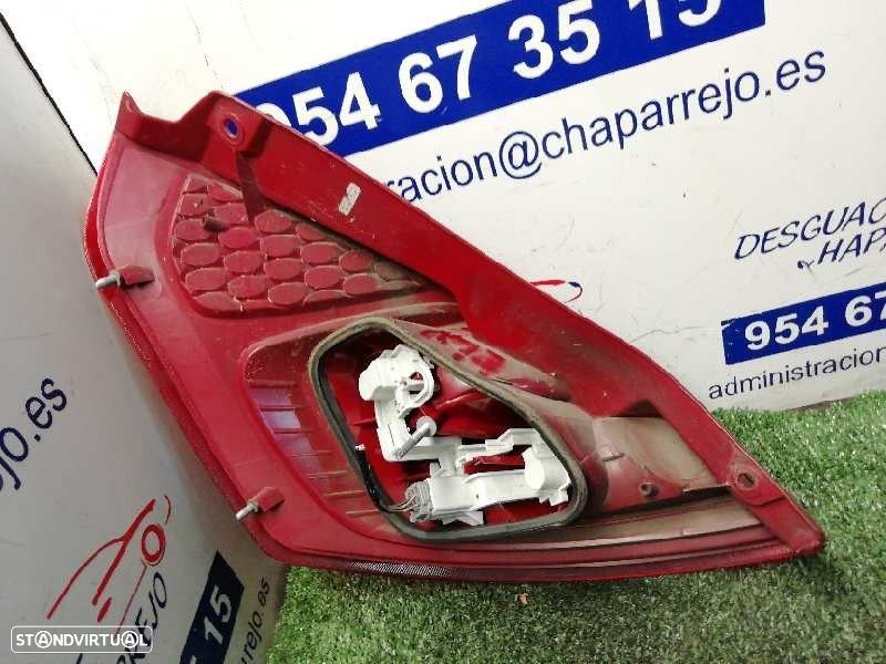 FAROLIM TRASEIRO DIREITO FORD FIESTA VI 2010 - - 4