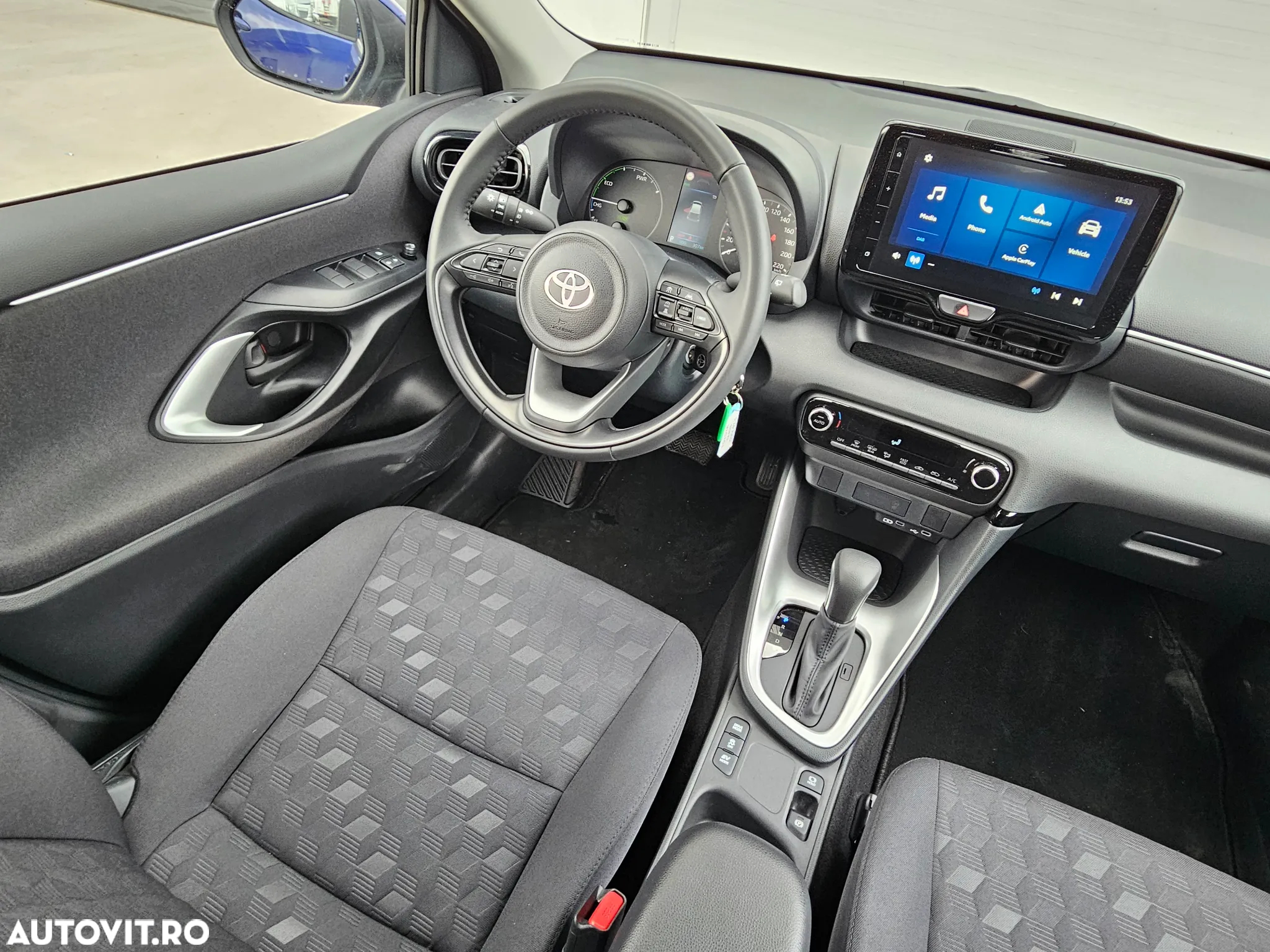 Toyota Yaris Hybrid 116 1.5 VVT-i Business Edition - 8