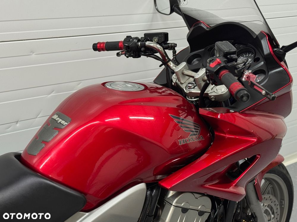 Honda CBF - 11