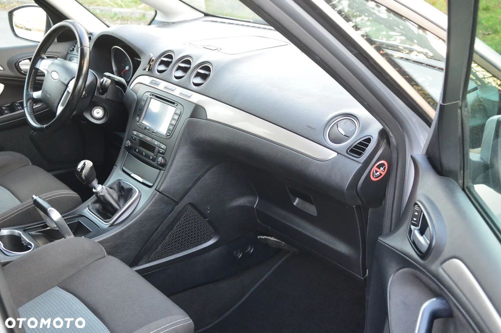 Ford S-Max 2.0 TDCi DPF Titanium - 6