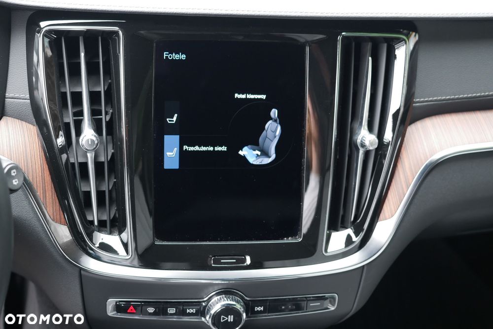 Volvo V60 T6 AWD Recharge Geartronic Inscription - 29