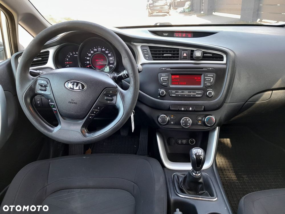 Kia Ceed 1.4 CRDi M - 13