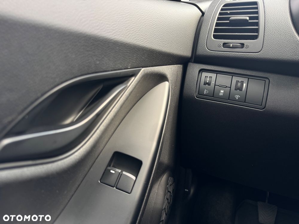 Hyundai ix20 1.4 blue Comfort - 12