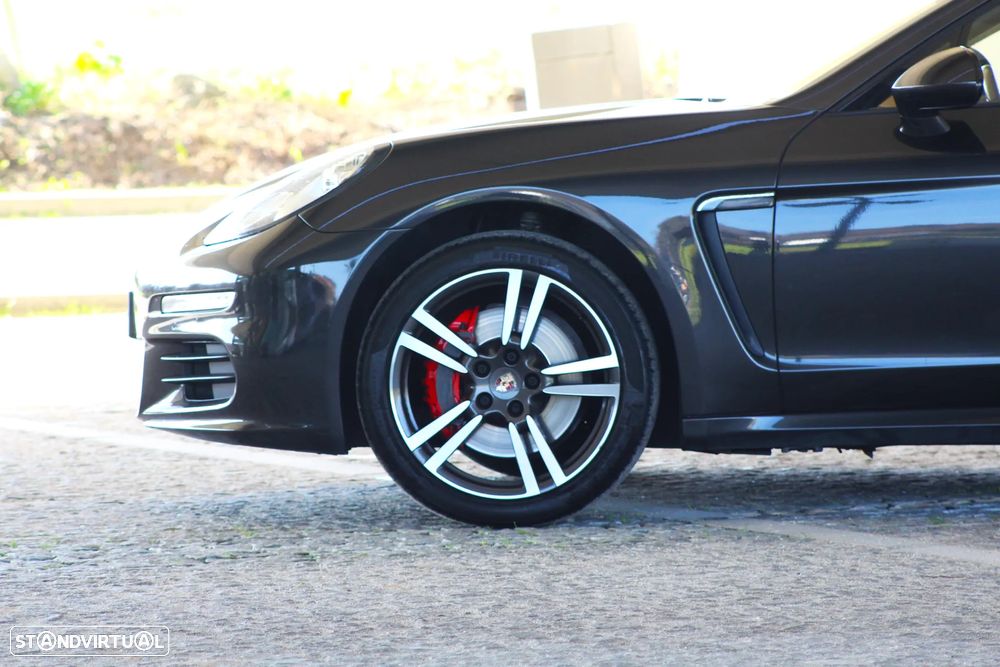 Porsche Panamera Platinum Edition - 17