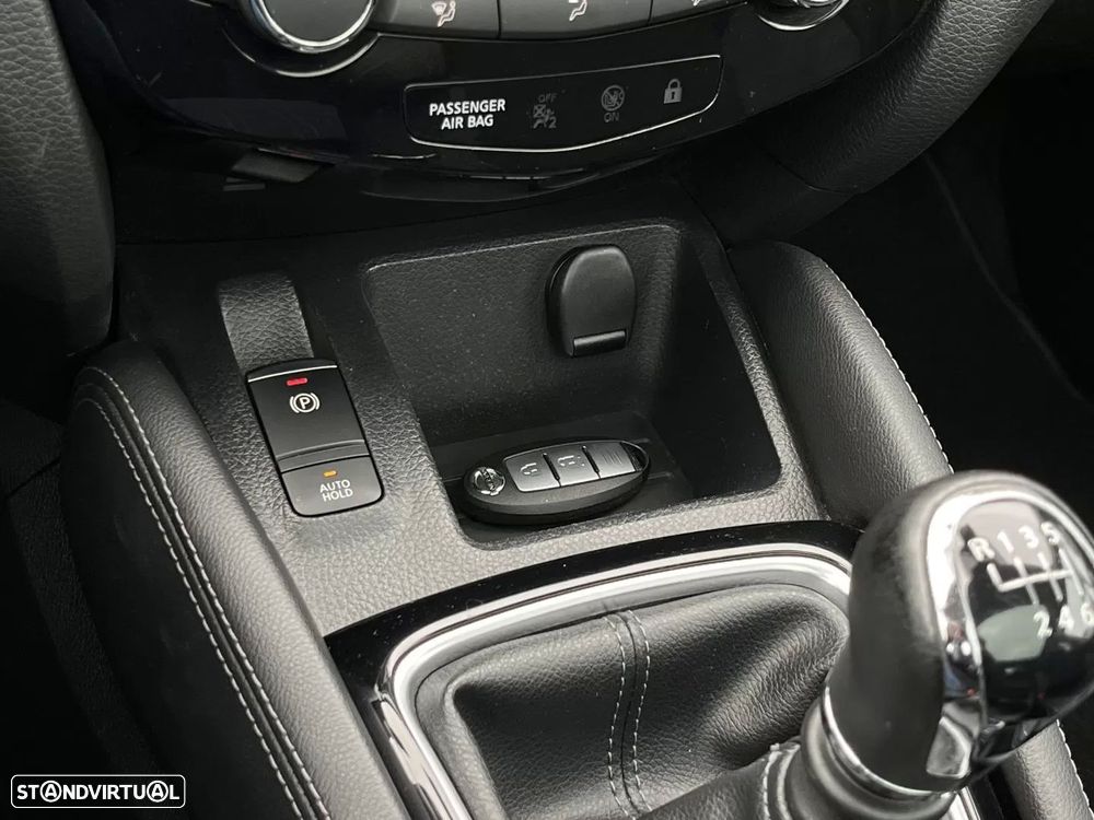 Nissan Qashqai 1.5 dCi N-Connecta Led - 26