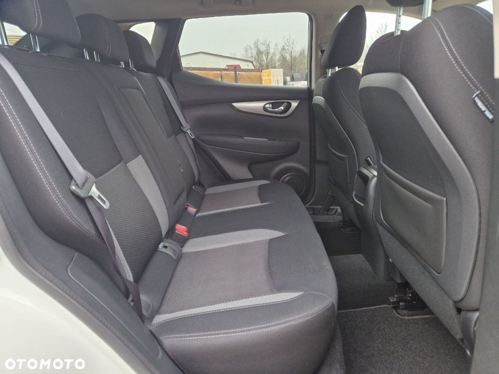 Nissan Qashqai 1.3 DIG-T N-CONNECTA - 21