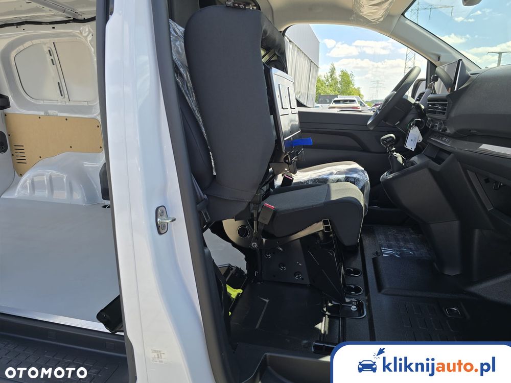 Fiat Scudo Furgon M Diesel 1.5 120 KM Manual - 15