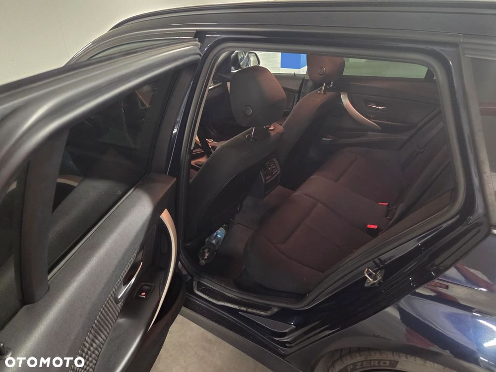 BMW Seria 3 318d - 9
