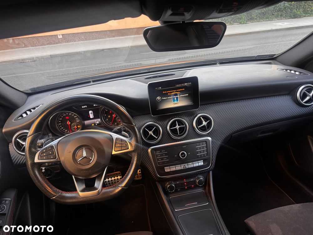 Mercedes-Benz Klasa A 200 7G-DCT AMG Line - 11
