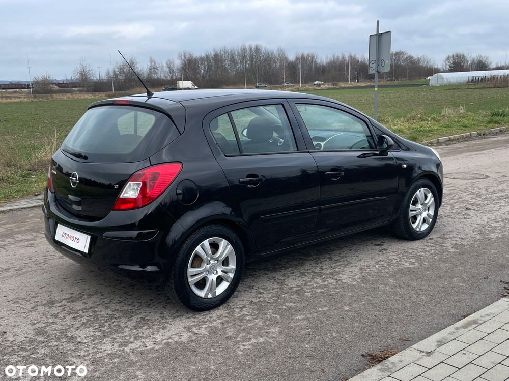 Opel Corsa 1.2 16V - 32