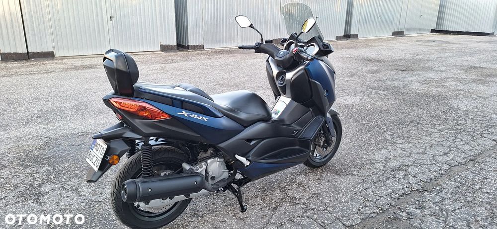 Yamaha X-max - 12