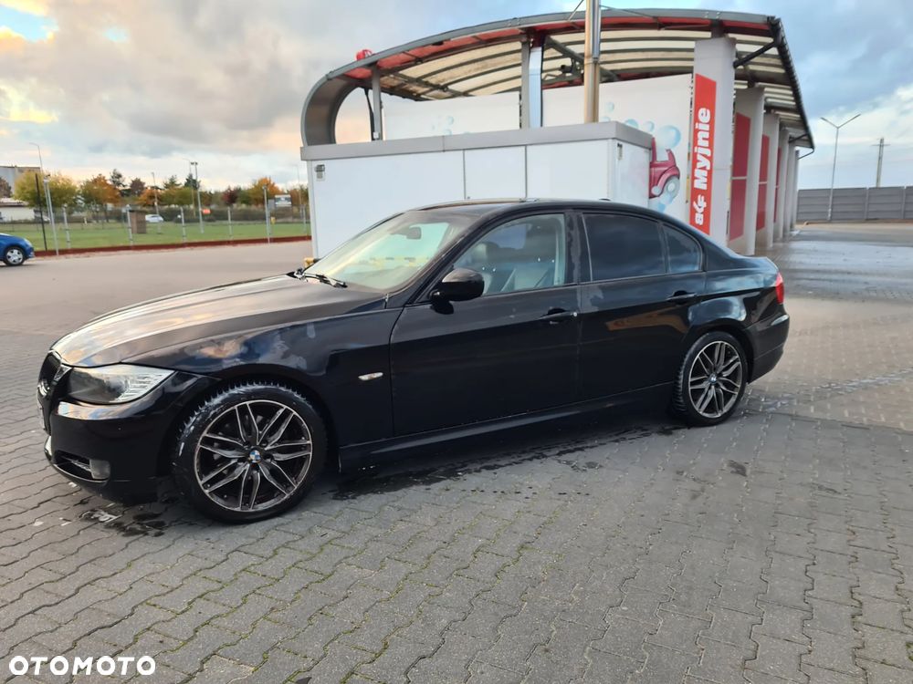 BMW Seria 3 318i - 3