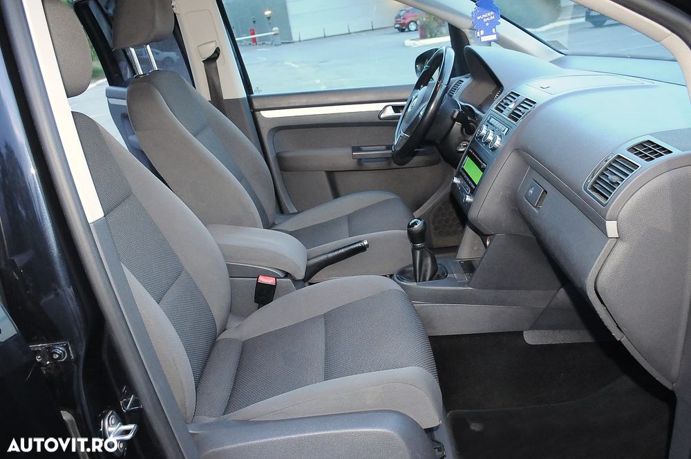 Volkswagen Touran 1.6 TDI Comfortline - 6